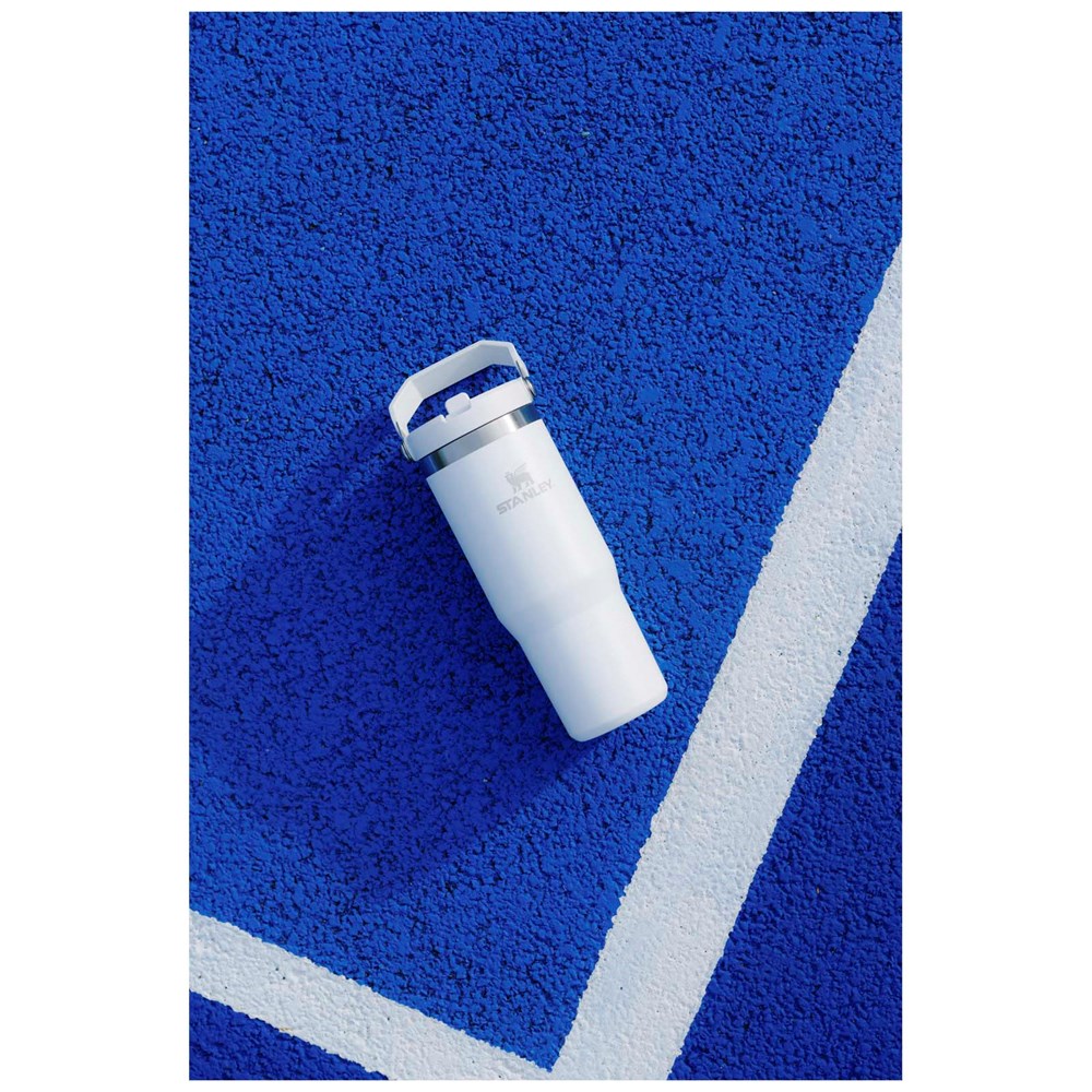Stanley 890 ml IceFlow™ Flip Straw Thermobecher Stanley 890 ml IceFlow™ Flip Straw Thermobecher