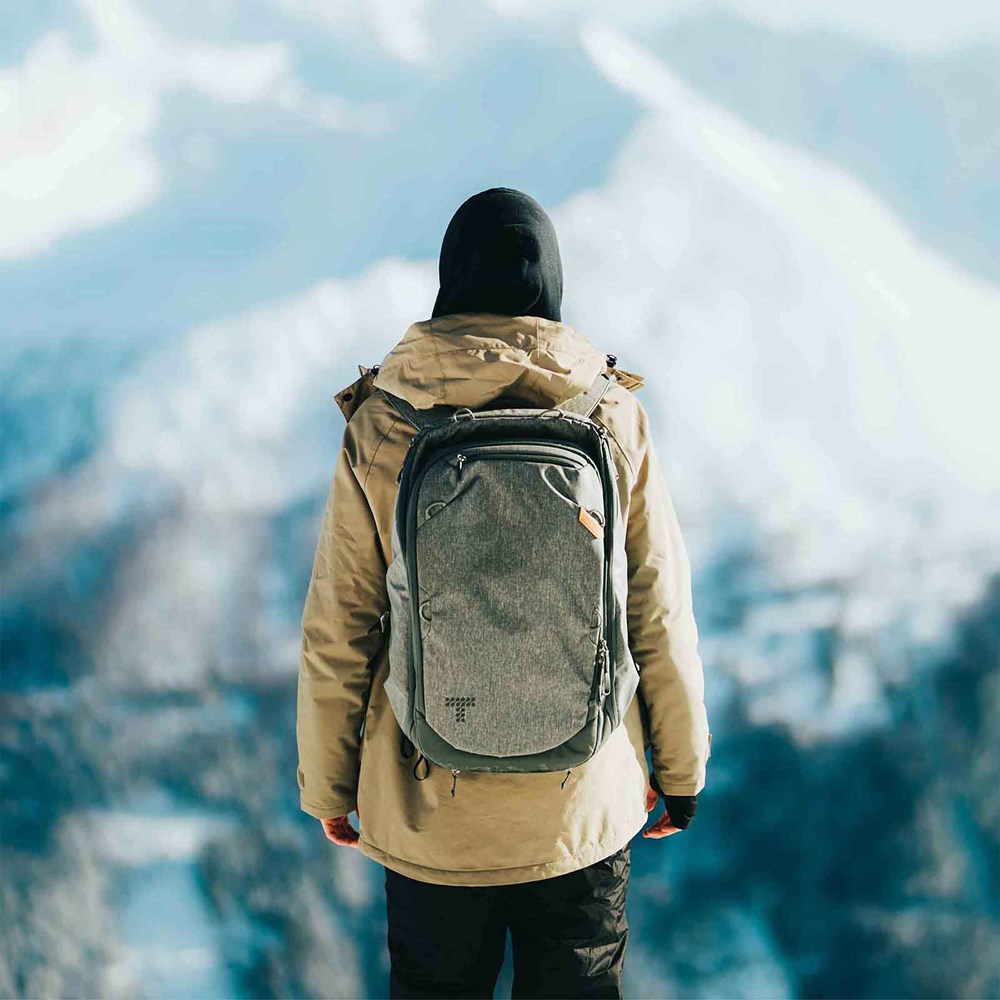 Peak Design Travel Backpack 45L Sage Peak Design Travel Backpack 45L Sage
