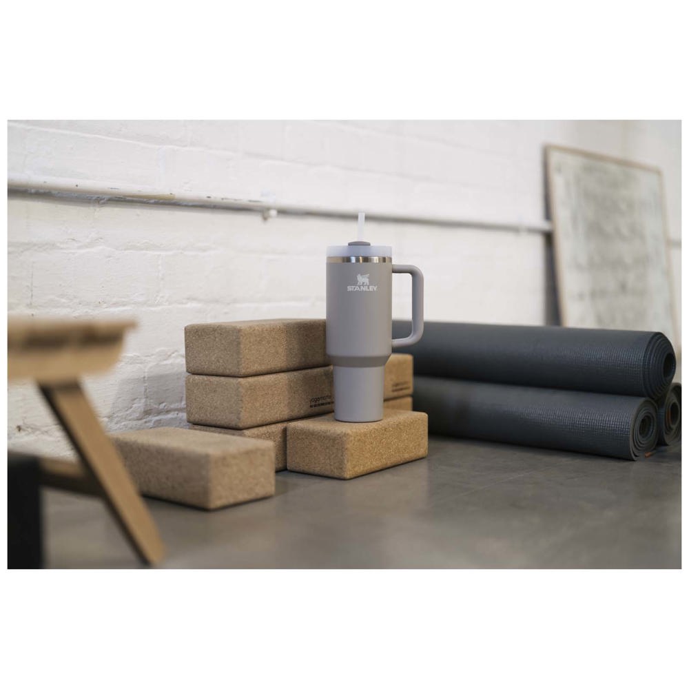 Stanley 1200 ml Quencher H2.0 Thermobecher Stanley 1200 ml Quencher H2.0 Thermobecher